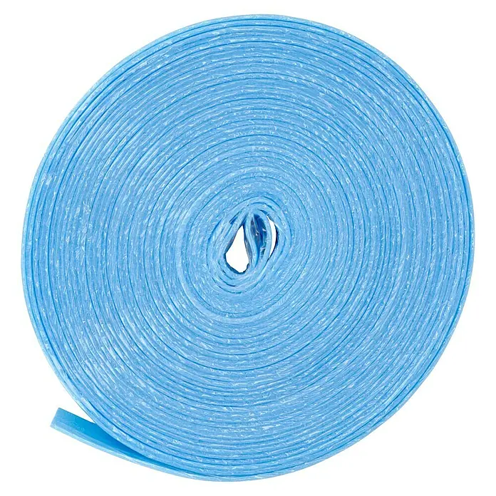 Profi Depot Randdämmstreifen - L x B x H: 50 m x 150 mm x 8 mm, Polyethylen, Selbstklebend - Nahaufnahme einer Rolle hellblauer Müllbeutel, die spiralförmig aufgerollt sind und ein sauberes und praktisches Design aufweisen.