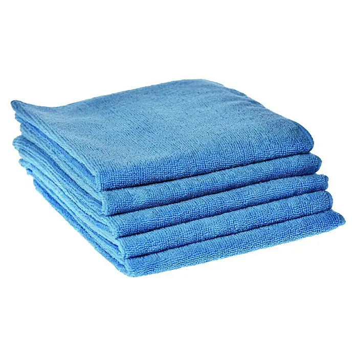 Yachticon Mikrofasertücher - L x B: 40 x 40 cm, 5 Stk., Mikrofaser - Stapel blauer Mikrofasertücher. Die Tücher sind weich und saugfähig, ideal für die Reinigung im Haushalt oder zum Polieren von Autos.