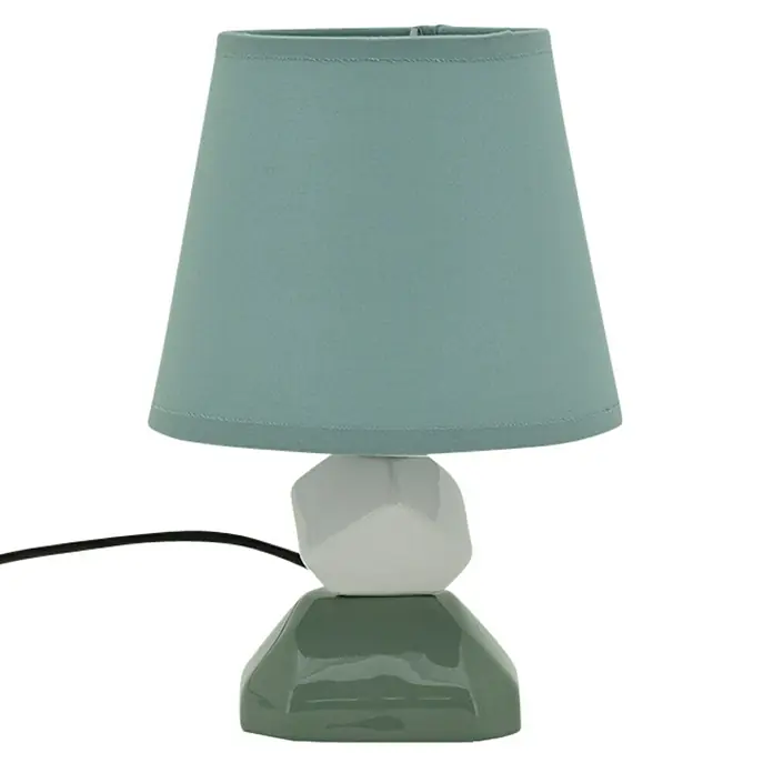 Idp Lampshades Lámpara de sobremesa Palmita - 40 W, L x An x Al: 16 x 16 x 23 cm, Verde, E14 - Primer plano de una elegante lámpara de mesa con pantalla verde menta y base geométrica en blanco y verde.