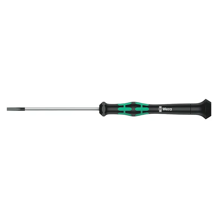 Wera Elektriker-Schraubendreher Kraftform Micro 2035 - Klingenbreite: 3 mm, Klingenlänge: 80 mm - Eine Nahaufnahme eines Wera Schlitzschraubendrehers mit schwarzem Griff und der Aufschrift „Wera“ darauf, vor einem schwarzen Hintergrund.