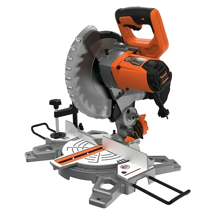 Black+Decker Sierra ingletadora BES702 - 1.500 W, Diámetro hoja de sierra: 216 mm, Número de revoluciones de marcha en vacío: 5.000 r.p.m. - Imagen de una sierra de inglete, una herramienta eléctrica utilizada para hacer cortes precisos en la madera.