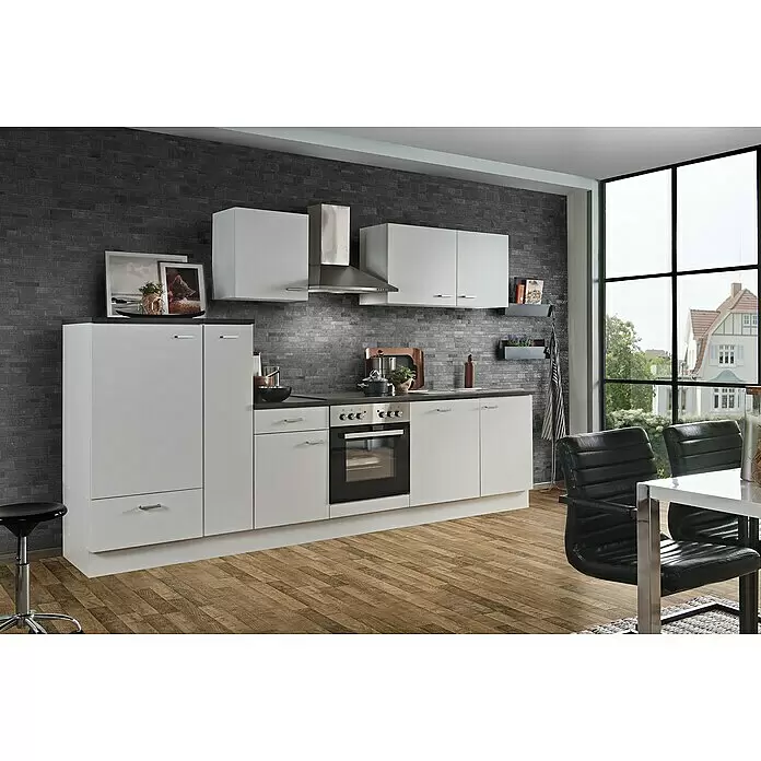Menke Küchenzeile Classic - Breite: 310 cm, Weiß, Mit Elektrogeräten, Mit Geschirrspüler - Moderne weiße Küchenschränke, dunkle Arbeitsplatten, Edelstahlgeräte und eine dunkle Ziegelwand.