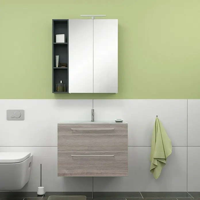 Camargue Espacio Einbauwaschbecken Puro - 80 x 46 cm, Weiß - Ein modernes Badezimmer-Ensemble mit einem Unterschrank in Holzoptik, einem Spiegelschrank mit Regal und einer grünen Wand im Hintergrund.