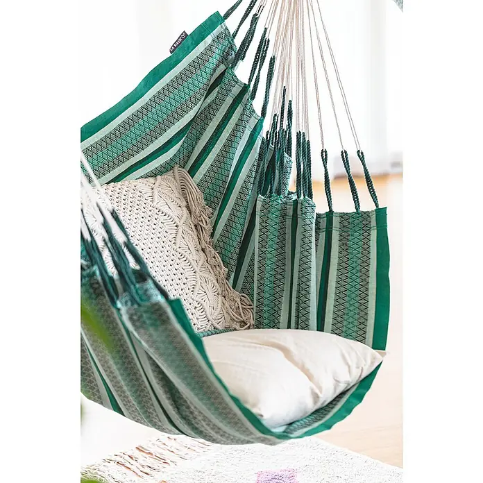 La Siesta Hängesessel Habana Kingsize - L x B x H: 210 x 130 x 170 cm, Agave - Einladende Hängehöhle mit Kissen und Makramee-Akzent, perfekt zum Entspannen und Genießen des Komforts.