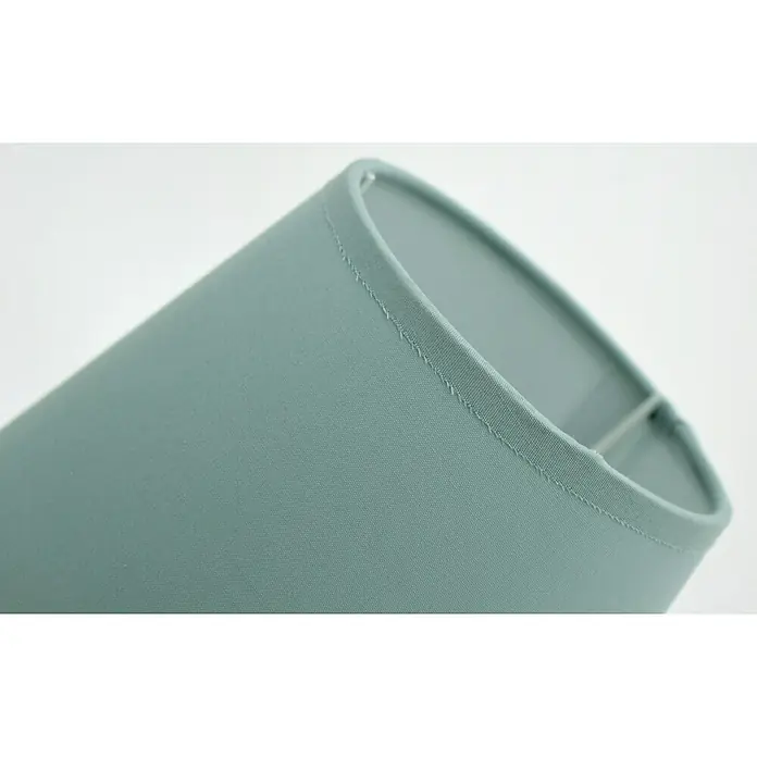 Idp Lampshades Lámpara de sobremesa Palmita - 40 W, L x An x Al: 16 x 16 x 23 cm, Verde, E14 - Primer plano de una pantalla de lámpara de tela verde menta, que muestra costuras limpias y borde superior.