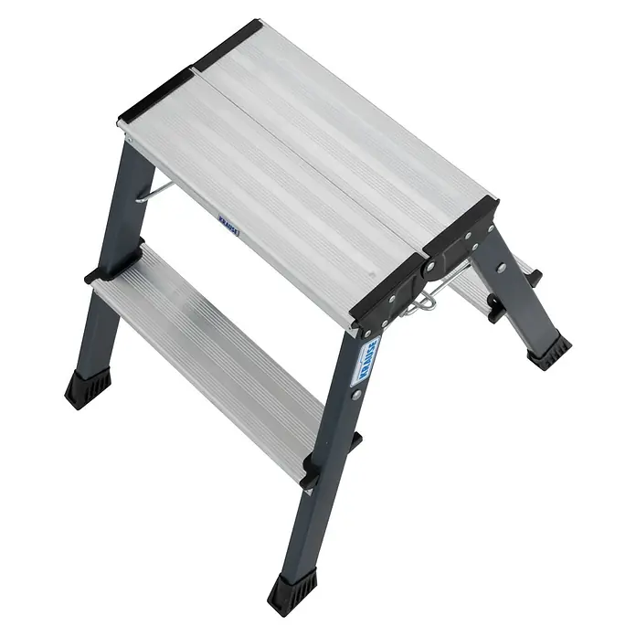 Krause Doppel-Klapptritt Treppy - Anzahl Tritte: 4 Stk., Arbeitshöhe: 2,45 m, Belastbarkeit: 150 kg, Aluminium - Zweistufige, zusammenklappbare Aluminium-Trittleiter von Krause für den vielseitigen Einsatz im Haushalt und bei Renovierungsarbeiten.