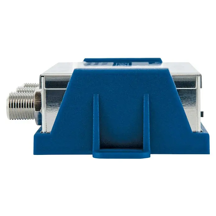 Schwaiger SAT-Umschaltbox - DiSEqC 1.0, 47 - 2.300 MHz, 4 dB - Nahaufnahme eines blauen Koaxialkabel-Erdungsblocks mit silbernen Anschlüssen, der die Erdung für Koaxialkabelverbindungen ermöglicht.