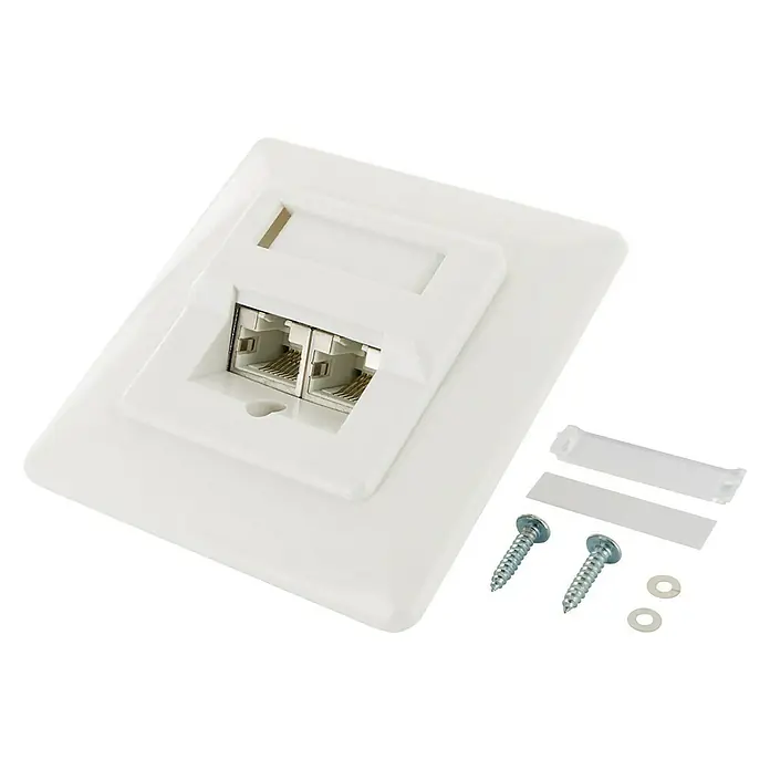 Schwaiger Netzwerk-Anschlussdose CAT 6 - Aufputz, Weiß, RJ45-Buchse - Nahaufnahme einer weißen Doppel-RJ45-Netzwerkdose mit Befestigungsmaterial für die Wandmontage. Ideal für schnelle und einfache Installation.