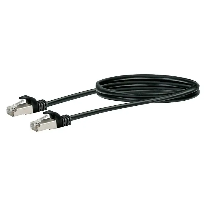 Schwaiger Netzwerk-Kabel - Länge: 1 m, Schwarz, RJ45-Stecker, Bis zu 1 GBit/s - Ein schwarzes Ethernet-Kabel mit RJ45-Steckern an beiden Enden, zusammengerollt auf einem schwarzen Hintergrund, ideal für Netzwerkverbindungen.