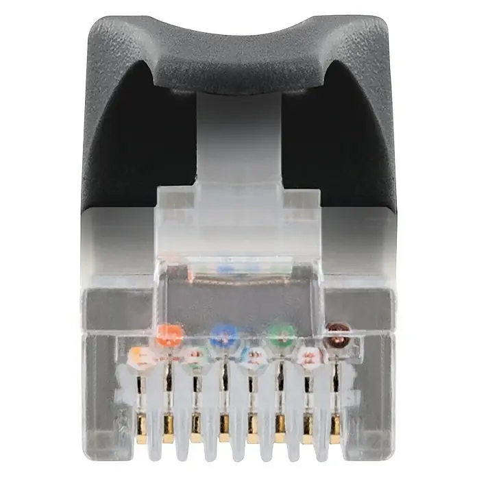 Schwaiger Netzwerk-Kabel - Länge: 1 m, Schwarz, RJ45-Stecker, Bis zu 1 GBit/s - Nahaufnahme eines RJ45-Steckers, der für Ethernet-Verbindungen verwendet wird, mit sichtbaren internen Kabeln und Goldkontakten.