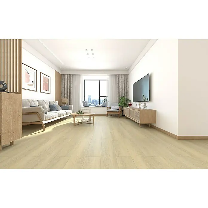 Suelo vinílico SPC Lucania - 1.220 x 182 x 5,5 mm, Beige, Resistente al agua - Vista luminosa del salón con suelo de parqué, un sofá moderno, mueble de TV y un ventanal para mucha luz natural, creando un ambiente acogedor.