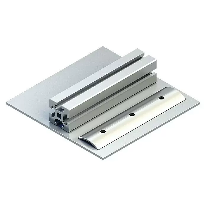 Bosch Professional Expert Diamant-Trennscheibe Metal Wheel - Durchmesser Scheibe: 180 mm - Verschiedene silberne Aluminiumprofile, darunter T-Nut-Profile und eine gebogene Kabelabdeckung, auf einer flachen Metallplatte.