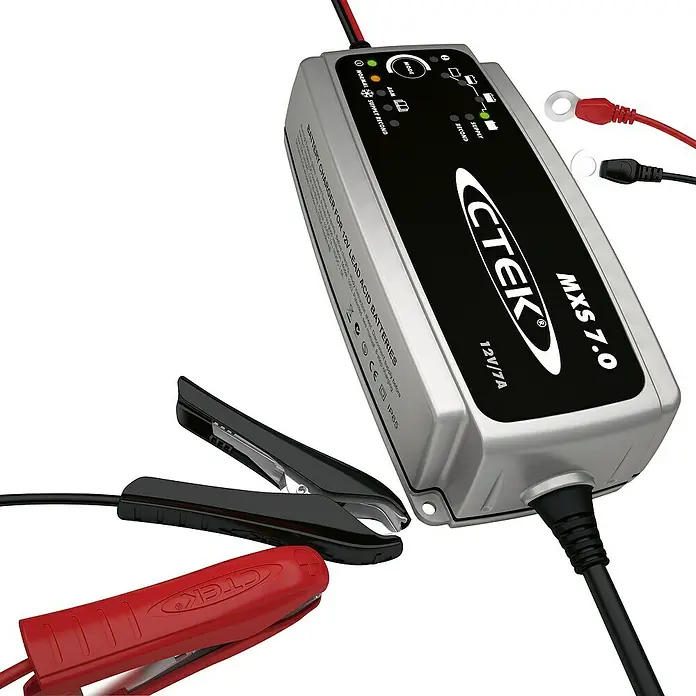 CTEK Automatik-Ladegerät MXS 7.0 - Ladestrom: 7,2 A, Kapazität: 14 Ah - 150 Ah - Ein CTEK MXS 7.0 Batterieladegerät für 12V Blei-Säure-Batterien mit Zubehör für sicheres und effizientes Laden.