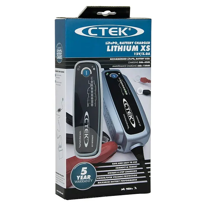 CTEK Automatik-Ladegerät LITHIUM XS EU - Kapazität: 5 Ah - 60 Ah - Produktverpackung des CTEK Lithium XS 12V/5.0A Batterieladegeräts, ideal für LiFePO₄-Batterien mit 5Ah bis 60Ah (Laden) oder 5Ah bis 120Ah (Wartung).