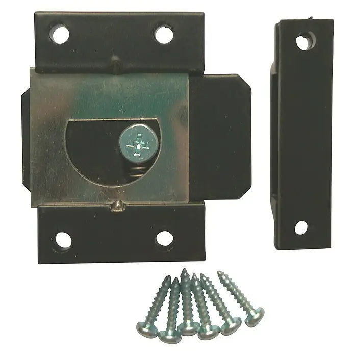 Pestillo deslizante - L x An x Al: 50 x 45 x 20 mm, Negro - En la imagen se muestra un conjunto de pestillo de puerta negro con tornillos. El conjunto incluye una caja de pestillo, una placa de impacto y los tornillos.
