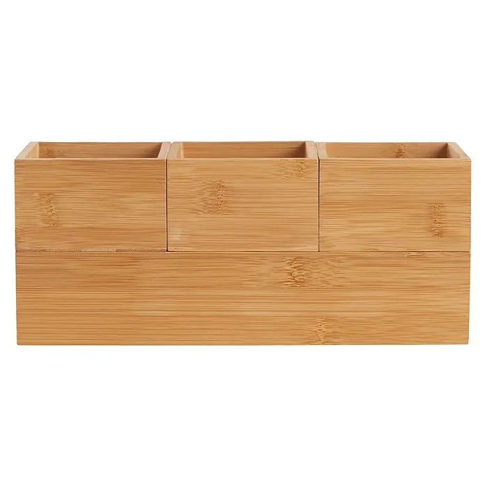 Set cajas de madera sin tapa - 4 pzs., Material: Madera - Primer plano de un portalápices de bambú con tres compartimentos y una base rectangular, que ofrece una estética natural y minimalista.