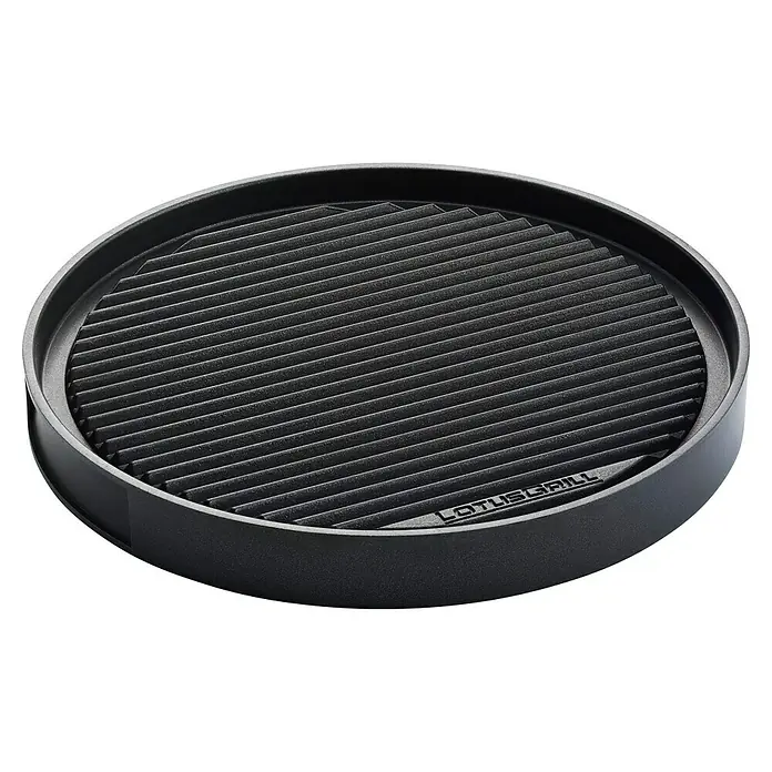 LotusGrill Grillplatte Classic - Durchmesser: 29,1 cm, Aluminiumguss, Passend für: Lotusgrill Holzkohlegrill Classic - Nahaufnahme des LotusGrill Grillrosts, der für eine optimale Hitzeverteilung und perfekte Grillergebnisse sorgt. Das Design ist funktional und stilvoll.