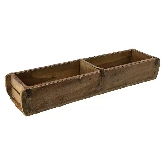 Holzkiste Ziegelform - L x B x H: 60 x 15 x 9 cm, Braun - Verwitterte braune Holzform mit zwei langen Fächern und rostigen Metallbändern.