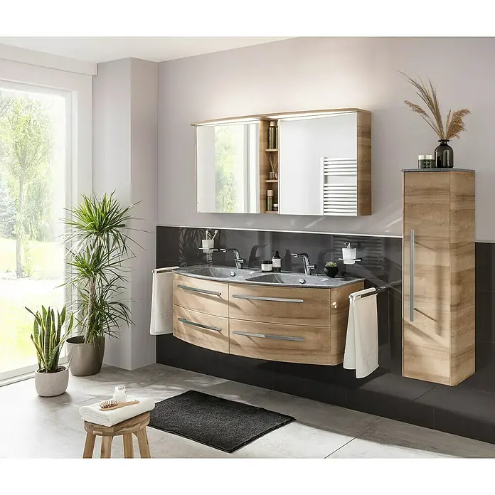 Lanzet Classico MidischrankB x T x H: 31,2 x 32,5 x 121,4 cm, Berg Eiche/Grau, Farbe Griff: Chrom, DIN Anschlag: Rechts - Elegantes Badezimmer mit Doppelwaschtischunterschrank in Holzoptik, großem Spiegelschrank mit Beleuchtung und einem Hochschrank für zusätzlichen Stauraum.