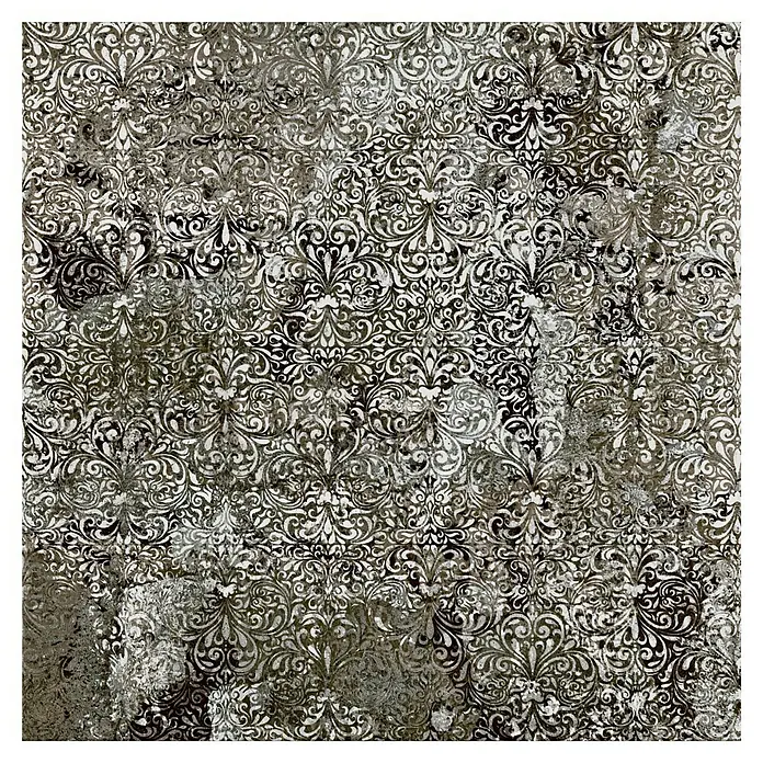 Terrassenfliese Persian Black 2.0 - 60 x 60 x 2 cm, Schwarz, Matt - Detailaufnahme einer Vintage-Tapete mit filigranem, floralem Muster in gedämpften Farben, ideal für Retro-Designprojekte.