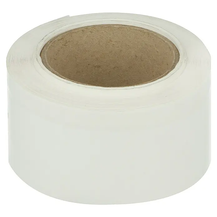 Probau Abschlussband Trennfix - 50 m x 65 mm - Nahaufnahme einer Rolle Etiketten, die sich ideal für verschiedene Beschriftungsanwendungen eignet.