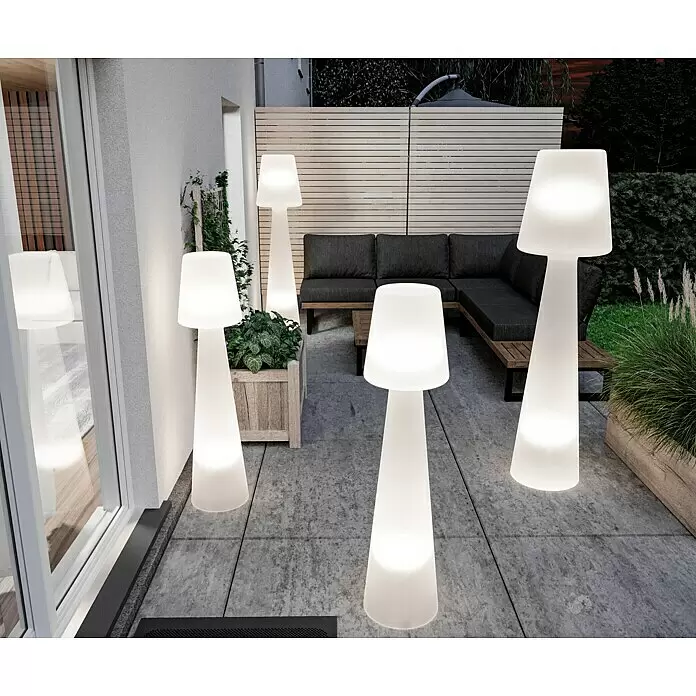 New Garden Design-Außenleuchte Lola 110 - Höhe: 110 cm, Leistung: 16 W, Tageslichtweiß - Stimmungsaufnahme