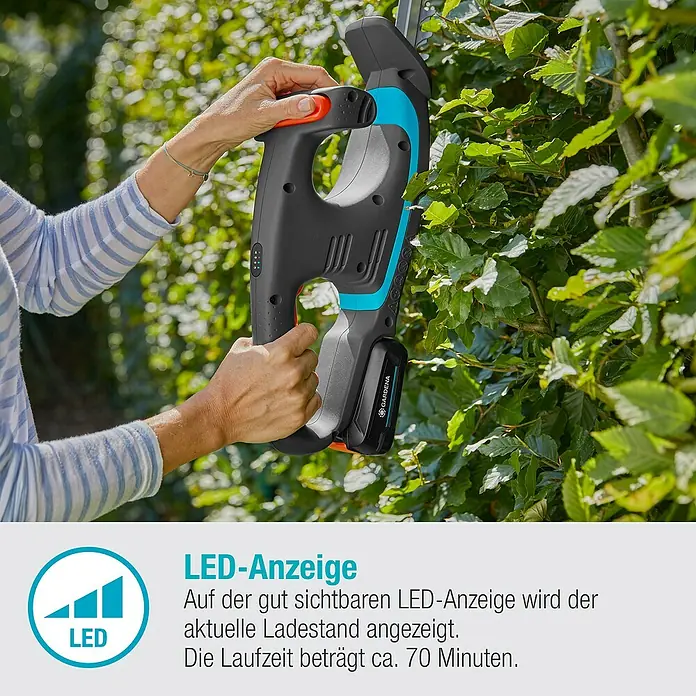 Gardena Power for All 18V Akku-Heckenschere EasyCut - 18 V, Li-Ionen, 1 Akku - GARDENA Akku-Heckenschere mit LED-Anzeige des Ladestands für eine bequeme Gartenarbeit mit einer Akkulaufzeit von ca. 70 Minuten.