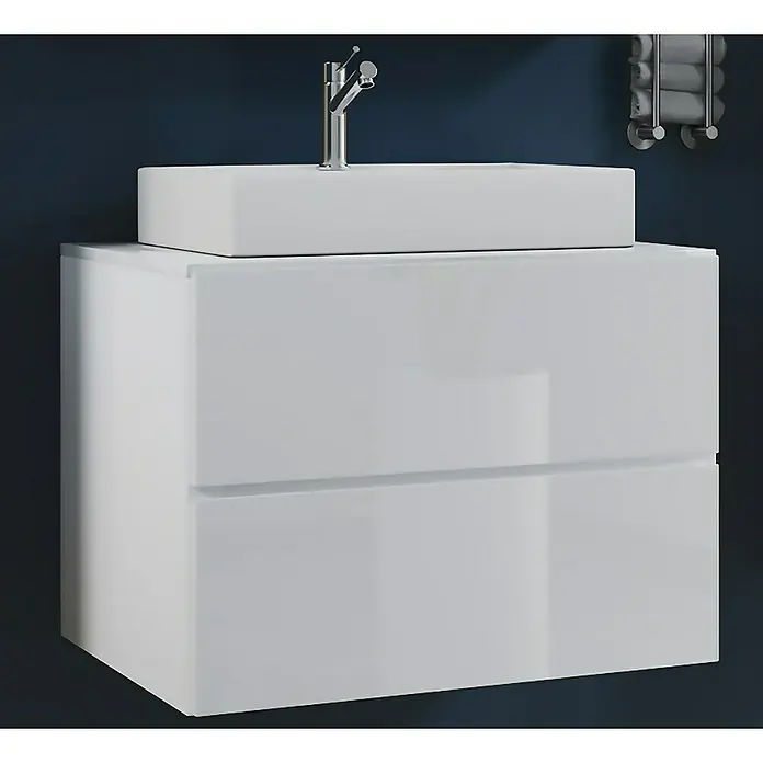 VCM Lendas Badmöbel-Set - 81 cm, Weiß - Modernes Badezimmer mit einem weißen Waschtischunterschrank, der zwei Schubladen hat und mit einem rechteckigen Aufsatzwaschbecken ausgestattet ist.