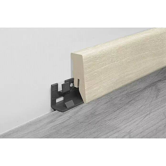 LOGOCLIC Vinto Sockelleiste K50 Volta Oak - 260 cm x 18 mm x 50 mm, MDF - Detailaufnahme