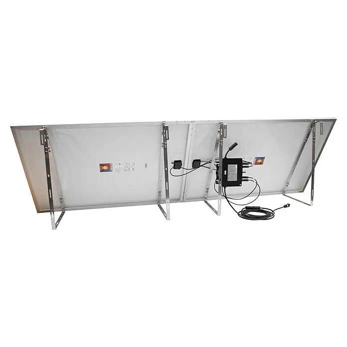 Sunset Balkonkraftwerk SunPay 600W inkl. Halterung - 0% MwSt. (gem. § 12 Abs. 3 UStG) - Monofazial, 600 W, L x B x H: 3,5 x 99,2 x 148 cm - Rückseite zweier weißer Solarmodule auf verstellbaren Metallständern, verbunden mit schwarzem Wechselrichter und Kabeln.