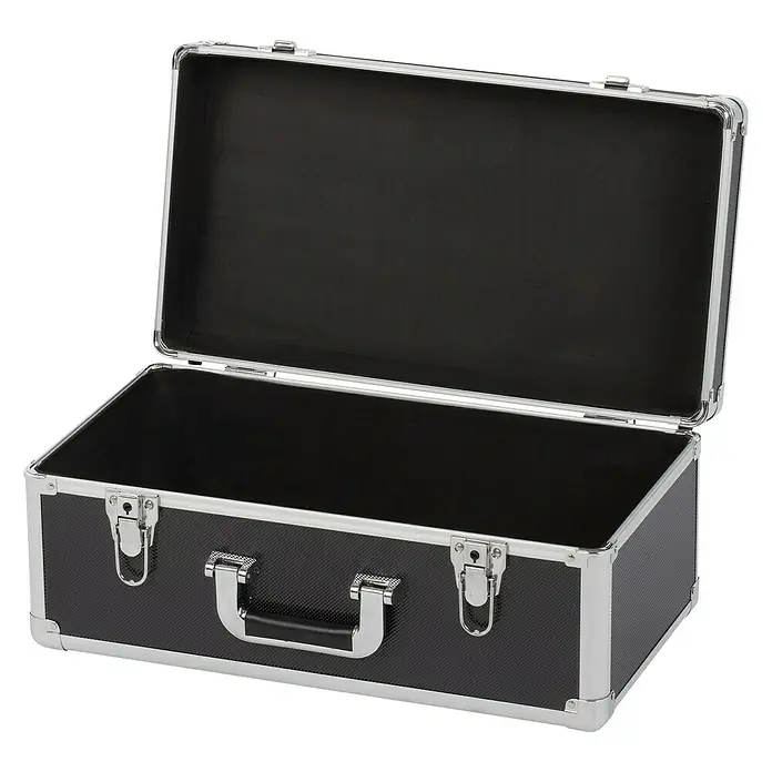 Kreator Juego de cajas de herramientas KRT640501B - 3 pzs., Ruedas, Con cerradura - Maletín abierto negro con herrajes y asa plateados. Ideal para transportar objetos delicados y equipos.