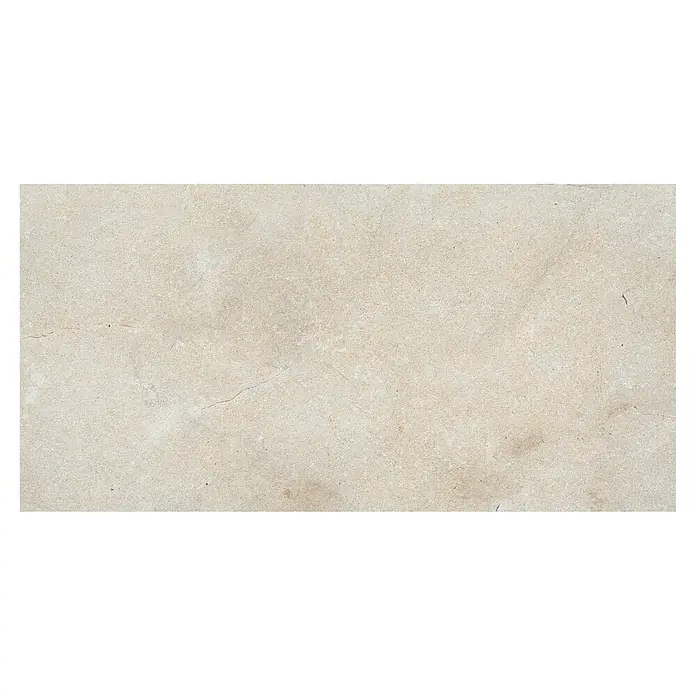 Marazzi Terrassenfliese Esterno 20T Jerusalem Avori50 x 100 x 2 cm, Hellbeige, Matt - Eine Nahaufnahme einer beigen Marmorplatte mit subtilen Texturen und natürlichen Variationen, ideal für hochwertige Oberflächen.