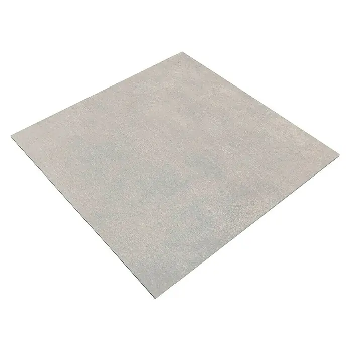 Marazzi Terrassenfliese Esterno 20T Plaster Grey - 60 x 60 x 2 cm, Grau, Matt - Nahaufnahme einer einzelnen, quadratischen, grauen Fliese. Perfekt für moderne Boden- oder Wandgestaltungen.