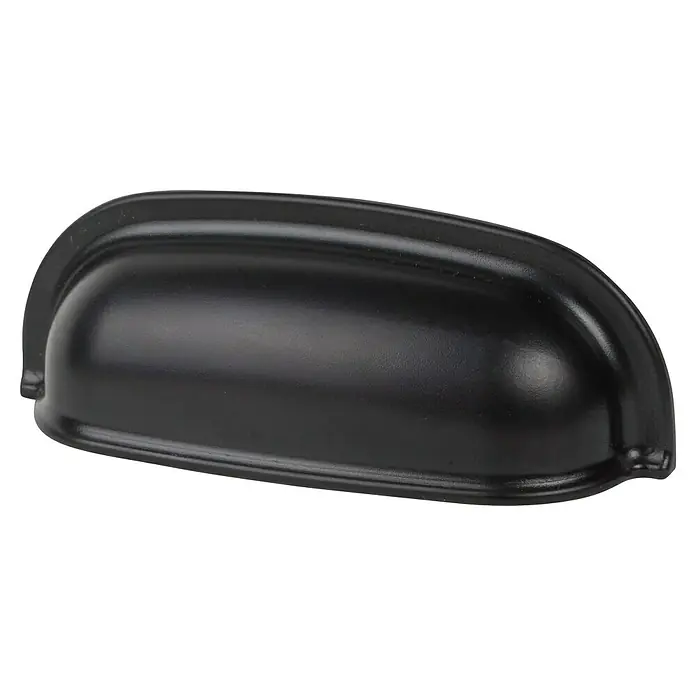 Nesu Pomo para muebles - L x An x Al: 38 x 38 x 21 mm, Latón, Satinado - Primer plano de un tirador de concha negro, perfecto para muebles. Su diseño elegante agrega un toque de clase a armarios y cómodas.