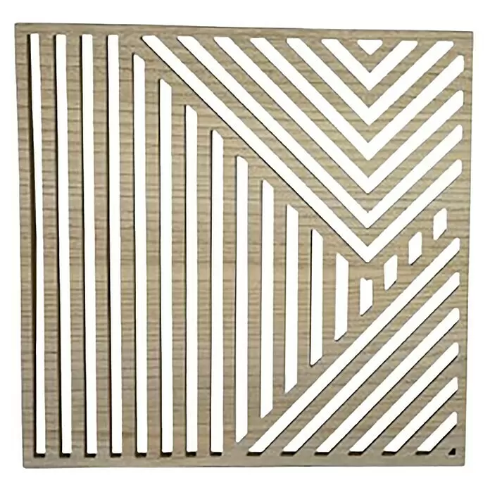 Wandobjekt - Ando I, Natur, 77 x 77 cm - Hellbraunes Holz-Dekorpanel mit vertikalen Streifen und geometrischen V-förmigen Aussparungen.