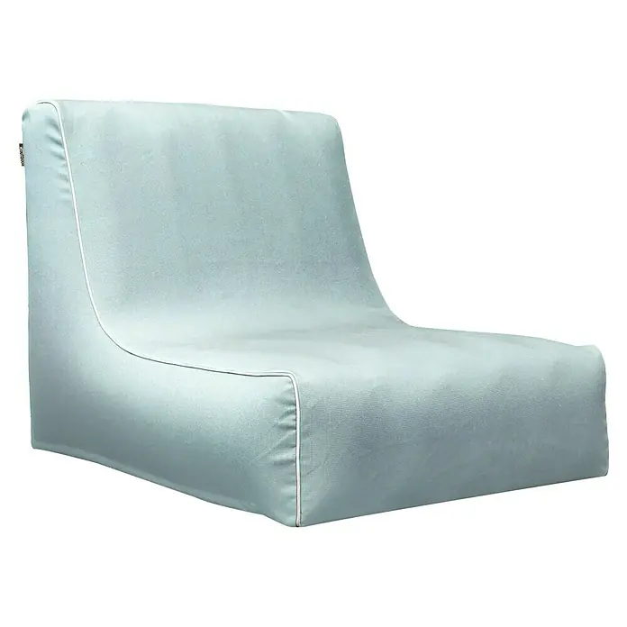 Sitzsack Aufblasbar - 70 x 90 x 70 cm, Blau, 100 % Polyester - Ein hellblauer Sessel mit weißer Paspelierung, ideal für entspanntes Sitzen und modernes Wohnen. Der Sessel bietet Komfort und Stil für jedes Zuhause.