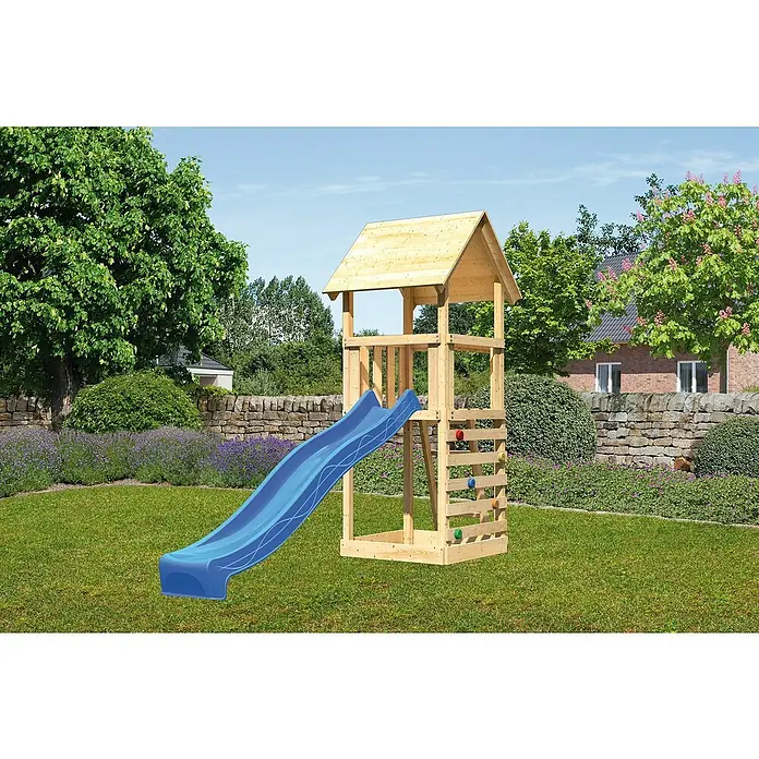 Karibu Kinderspielturm Lotti Set 17 - L x B x H: 107 x 107 x 291 cm, Natur/Blau - Holzspielturm mit blauer Rutsche im Garten. Der Spielturm hat eine kleine Hütte und Kletterwand mit bunten Griffen.