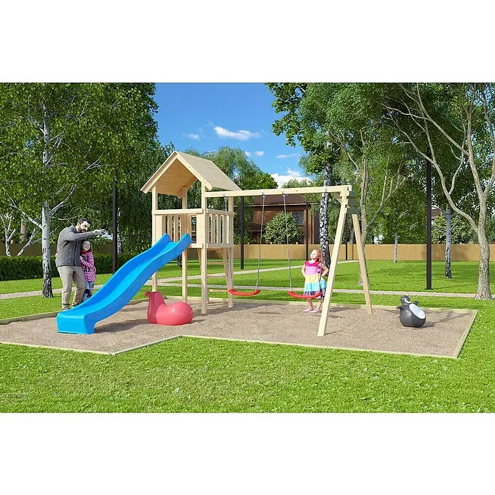 Karibu Kinderspielturm Lotti Set 9 - L x B x H: 264 x 347 x 291 cm, Natur/Blau - Eine farbenfrohe Kinderspielanlage mit Rutsche, Schaukeln und Turm in einem grünen Park.