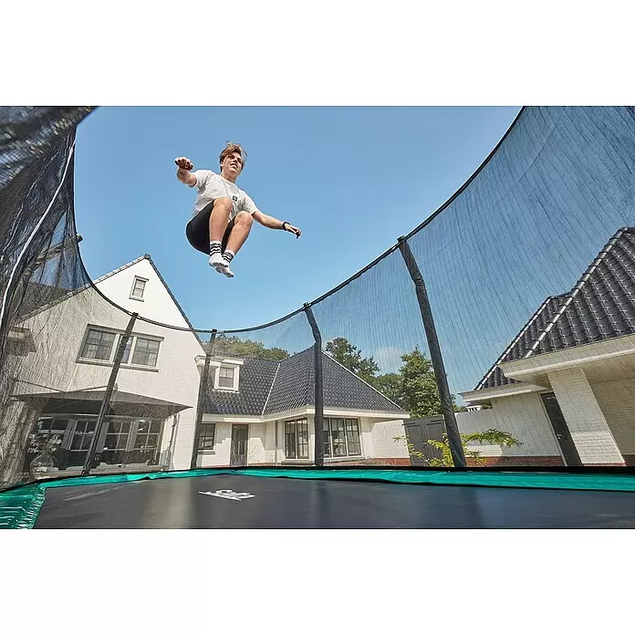 Salta Trampolin First Class - Durchmesser: 251 cm, Grün - Anwendungsbeispiel