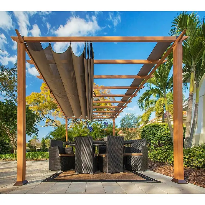 Paragon Outdoor Raffpavillon Florenz - B x T: 505 x 350 cm, Farbe Dach: Braun, Farbe Gestell: Braun - Eine stilvolle Pergola mit ausziehbarem Sonnenschutz bietet Schatten über einem Esstisch im Freien und sorgt für Komfort.