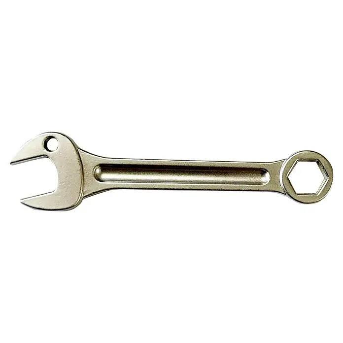 Llavero Llave inglesa - Metal - La imagen muestra una llave inglesa mini de doble extremo brillante y plateada con un extremo abierto y un hexágono interno, que se utiliza para reparaciones y proyectos de bricolaje.