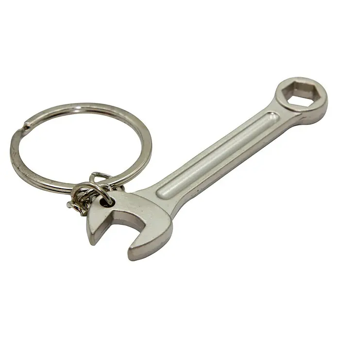 Llavero Llave inglesa - Metal - Llavero con una llave inglesa de color plateado. La llave inglesa en el llavero es una combinación de llave de boca y llave de tubo.
