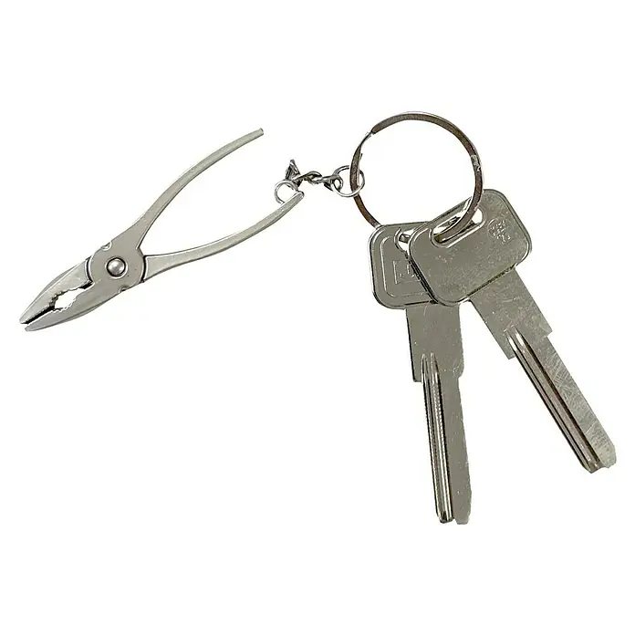 Llavero Alicate - Metal - Llavero con unos alicates pequeños como colgante, con dos llaves de color plata en un llavero.