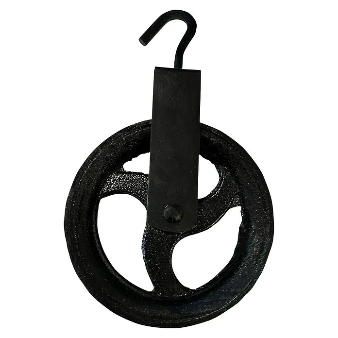 Polea elevadora - Carga soportada: 180 kg, Metal - Un primer plano de una polea negra con un gancho, colgando delante de un fondo oscuro. El producto está hecho de hierro fundido.