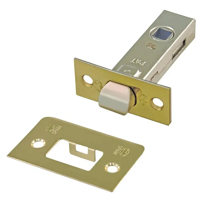 Resbalón - Apto para: Puertas de madera, Sin cerradura - Primer plano de un pestillo y una placa de ataque dorados y brillantes. Perfecto para puertas interiores modernas.
