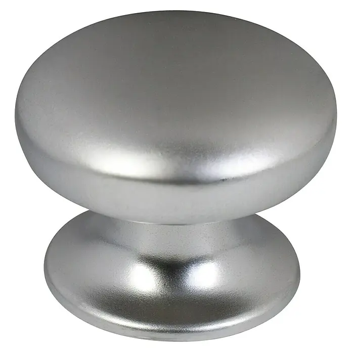Nesu Pomo para muebles - Tipo de tirador del mueble: Botón, Ø x Al: 30 x 23 mm, Otros, Cromo - Primer plano de un pomo de mueble redondo de color plateado sobre un fondo negro, ideal para cajones o armarios.