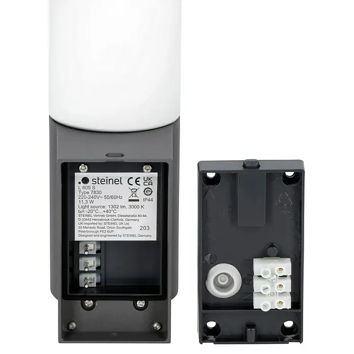 Steinel LED-Sensor-Außenwandleuchte L 605 S anthrazit - 11,3 W, L x B x H: 13,1 x 7,8 x 26 cm, Anthrazit, Warmweiß - Produktansicht: Steinel L 605 S Außenleuchte mit Bewegungsmelder, technische Details und Montageelemente im Detail.
