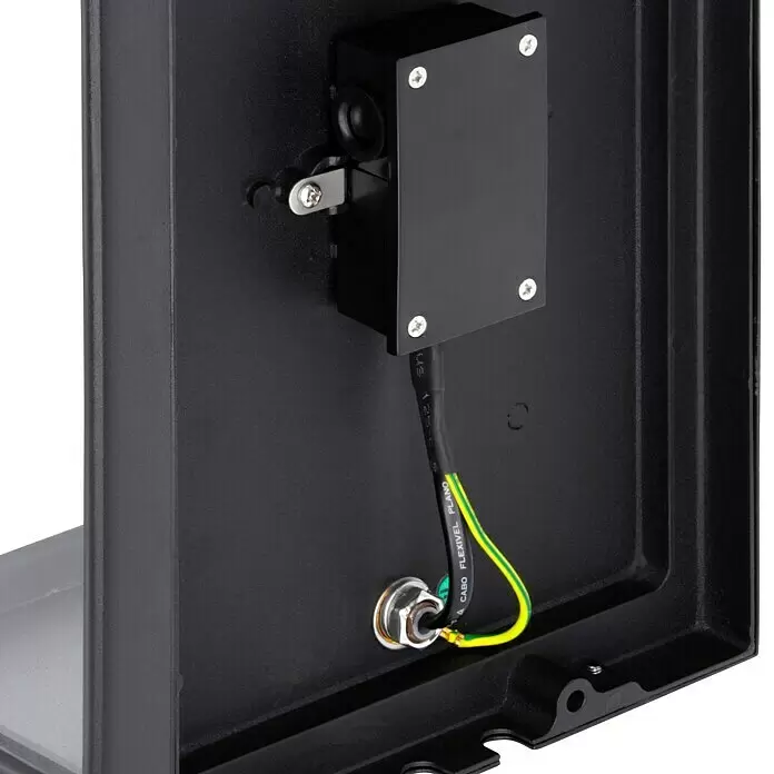 Konstsmide Außenwandleuchte Carpi - 60 W, 13,5 x 18 x 30 cm, Schwarz, IP44 - Detailaufnahme