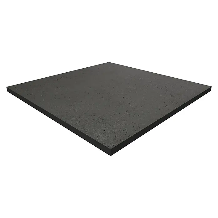 Terrassenfliese Garden Family Grey - 40 x 40 x 2 cm, Grau, Matt - Eine Nahaufnahme einer dunklen, quadratischen Betonplatte mit einer leicht rauen Textur vor einem schwarzen Hintergrund.