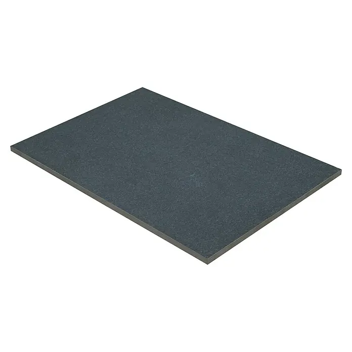Terrassenfliese Manhattan 2.0 - 60 x 90 x 2 cm, Schwarz, Matt - Hier sehen wir eine moderne, dunkle Bodenfliese, ideal für stilvolle Innenräume und zeitgemäßes Design. Sie ist strapazierfähig und pflegeleicht.